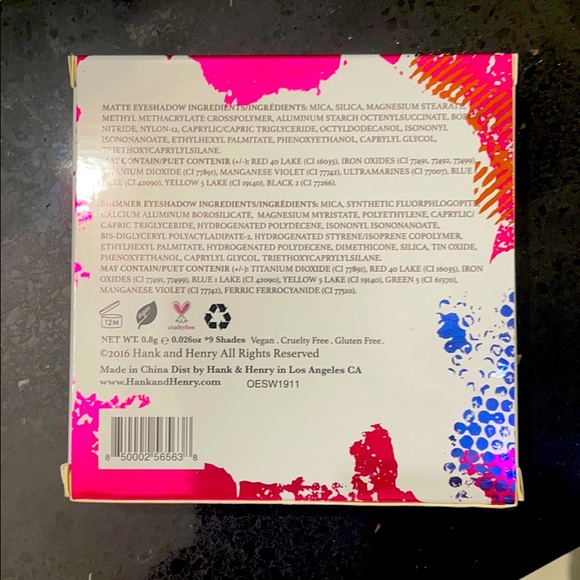 Eyeshadow - Picture 2 of 3